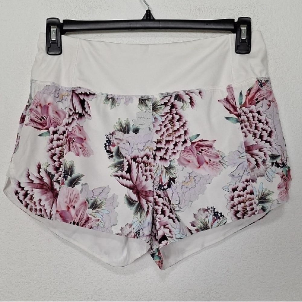Athleta Run Free Pink & White Peony Floral Gorpcore Running Shorts Size M